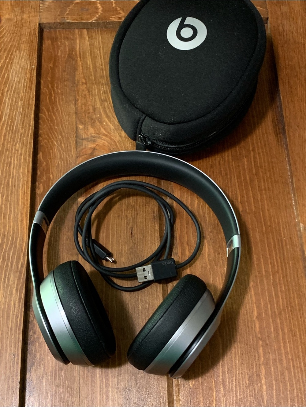 Beats Solo3 Wireless On-Ear Headphones